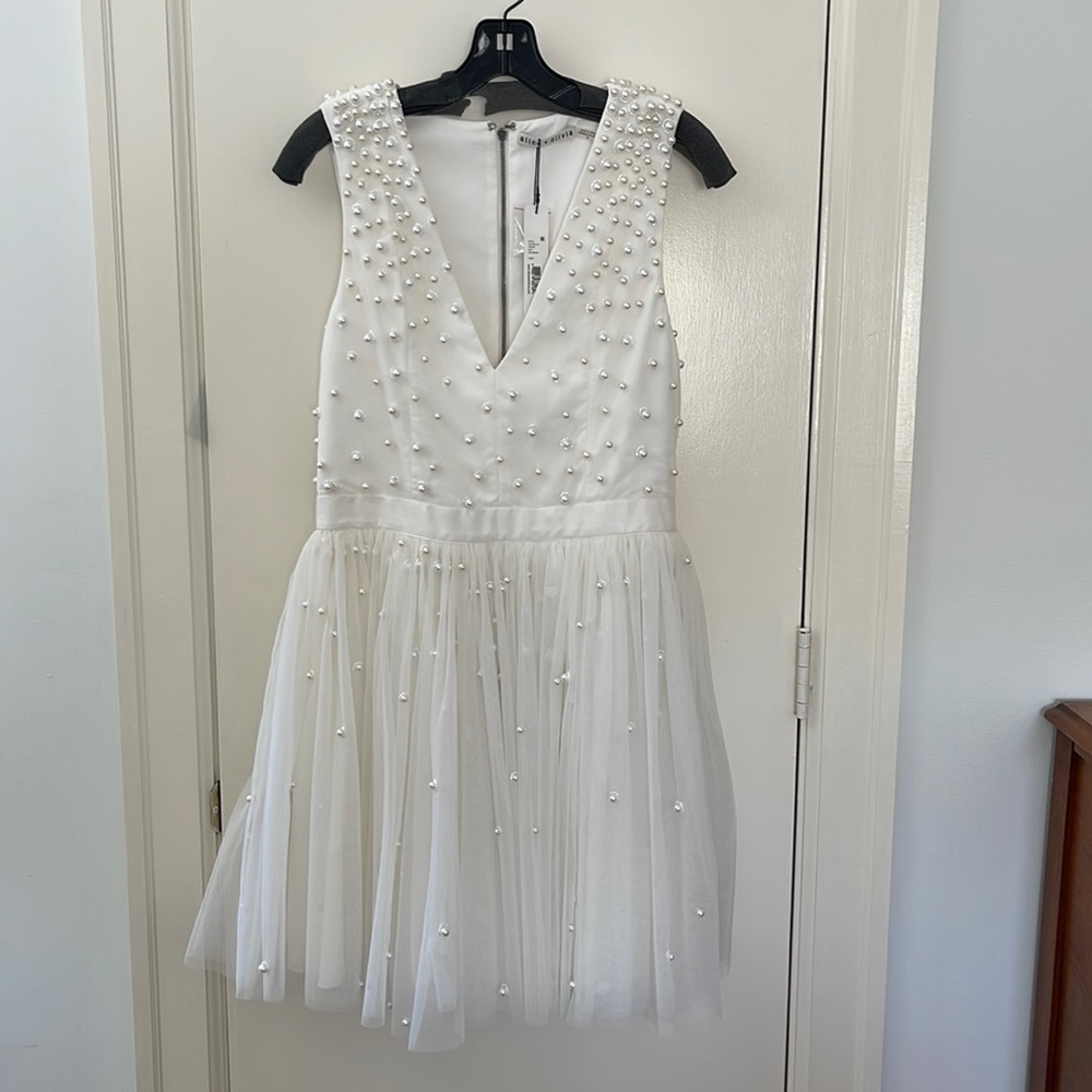 Alice + Olivia white pearl & tulle dress, size 10, never been worn new with tags